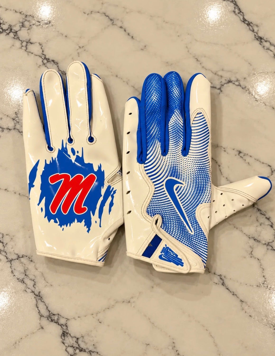 OLE MISS GLOVES